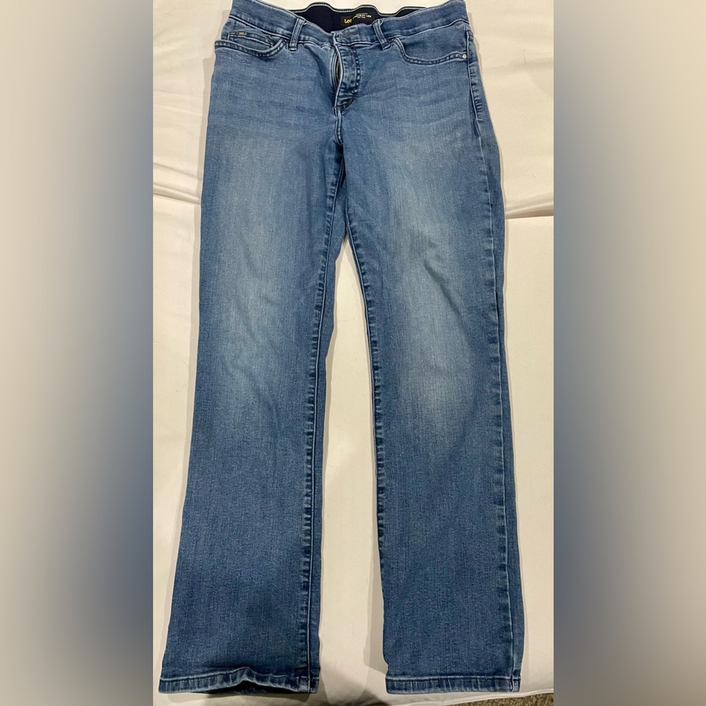 Lee Straight Leg Jeans Flexmotion